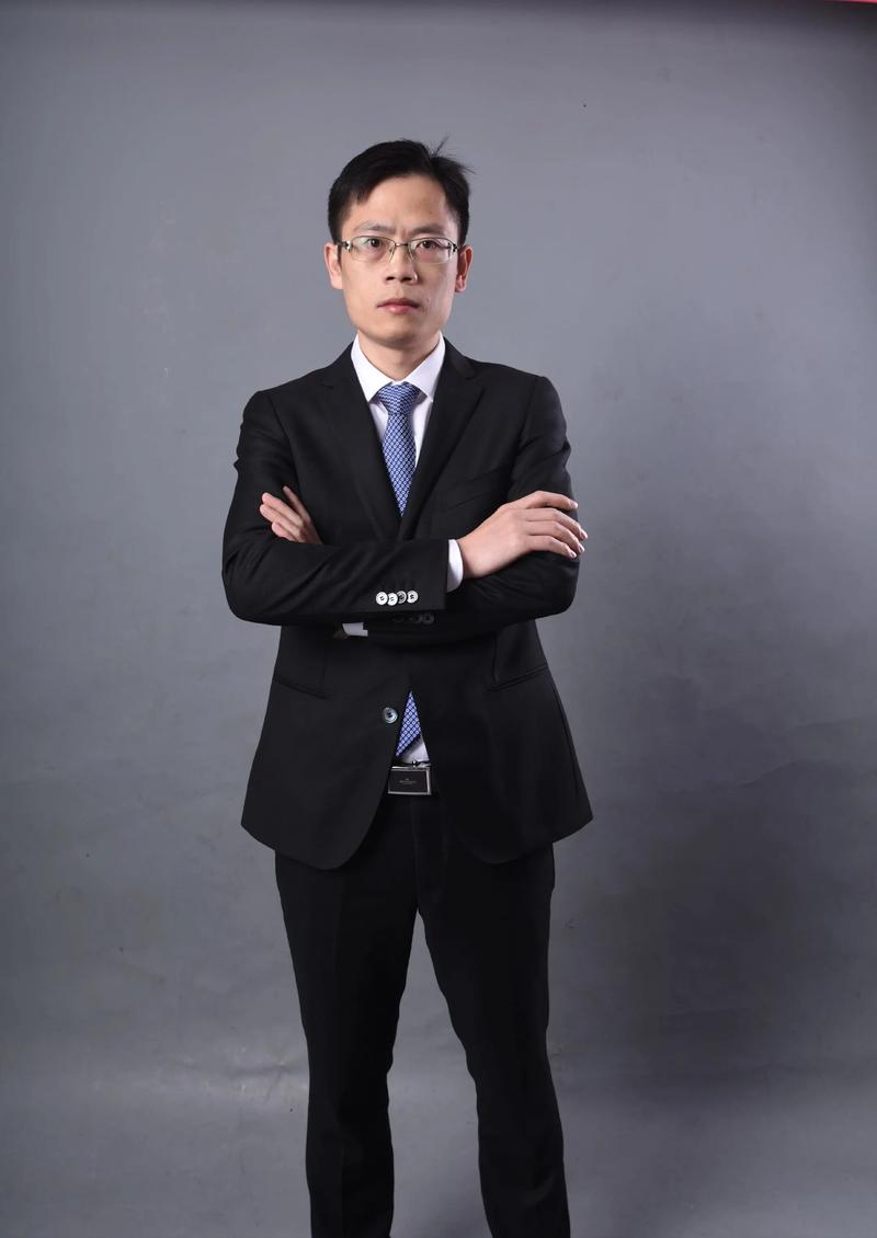 曾庆婵 UI/UX设计总监